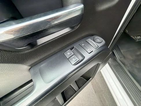 Certified 2018 Chevrolet Silverado 1500 W/T w/ WT Convenience Package AWD/4WD image 19