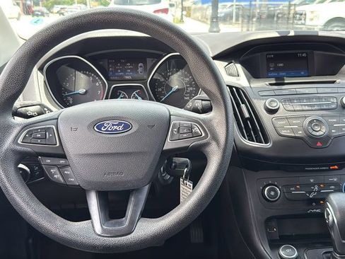 Used 2017 Ford Focus SE FWD image 26