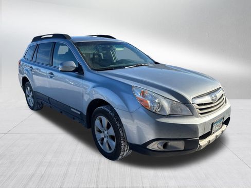 Used 2012 Subaru Outback 2.5i Premium image 6