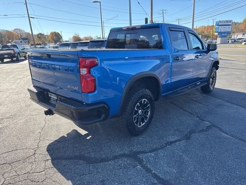 Used 2024 Chevrolet Silverado 1500 ZR2 image 8