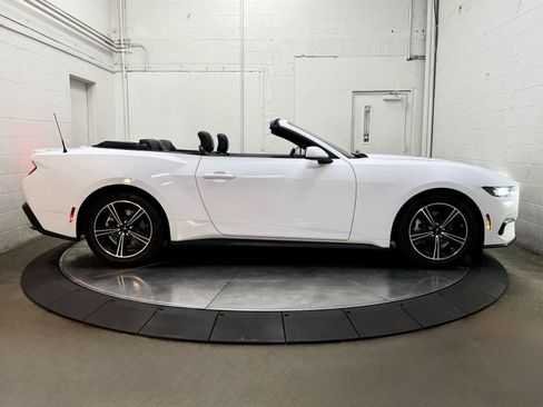 Used 2024 Ford Mustang Premium RWD image 33