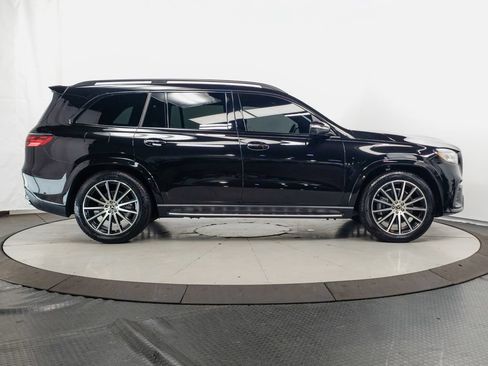 Used 2026 Mercedes-Benz GLS 580 4MATIC image 37