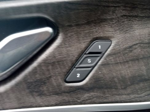 New 2025 Jeep Grand Cherokee L Limited image 8