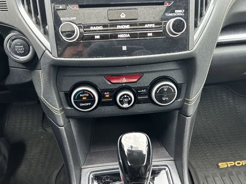 Used 2021 Subaru Crosstrek 2.5i Sport w/ Moonroof Package image 28