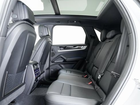 New 2025 Porsche Cayenne image 24
