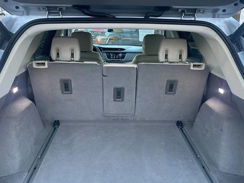 Used 2017 Cadillac XT5 Luxury image 14