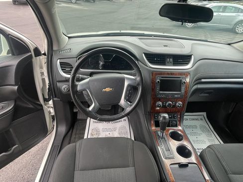 Used 2014 Chevrolet Traverse LT w/ All-Star Edition AWD/4WD image 16