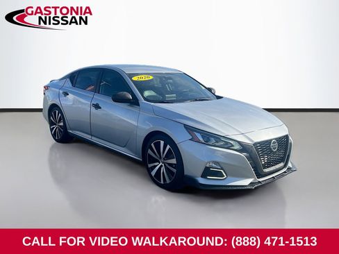 Used 2020 Nissan Altima 2.5 SR image 1