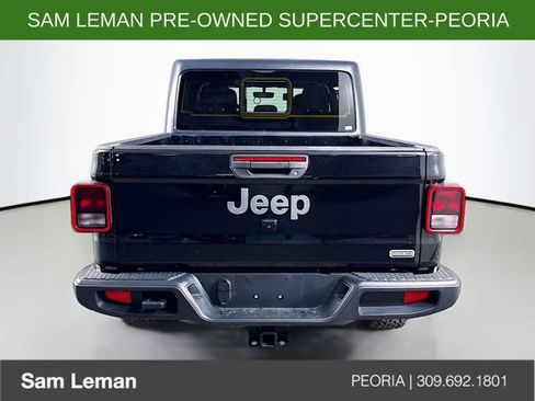 Used 2022 Jeep Gladiator Overland w/ Trailer Tow Package AWD/4WD image 6