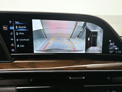 Used 2023 Cadillac Escalade Sport Platinum w/ LPO, ONYX Package image 33