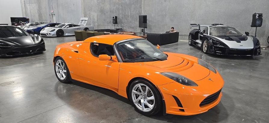 Used 2010 Tesla Roadster Sport RWD image 5
