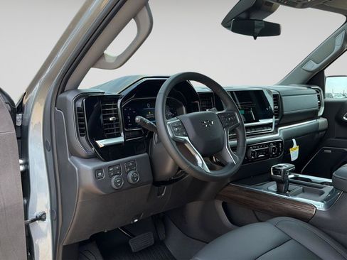 New 2026 Chevrolet Silverado 1500 LT Trail Boss w/ Convenience Package II AWD/4WD image 14