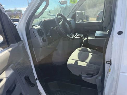 Used 2012 Ford E-150 and Econoline 150 image 17