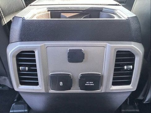 Used 2019 Ford F150 Lariat image 10