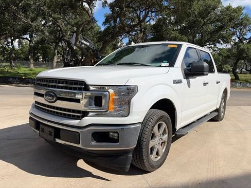 Used 2018 Ford F150 XLT w/ Equipment Group 302A Luxury RWD image 2
