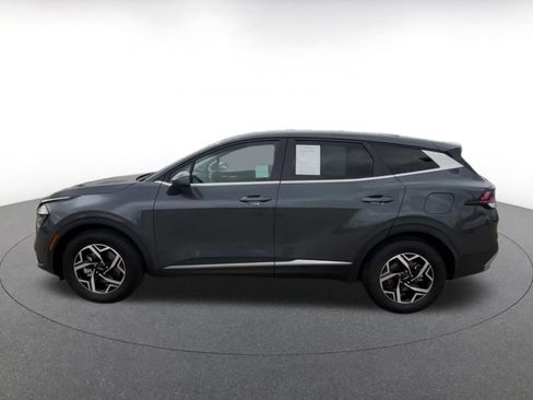 Used 2025 Kia Sportage LX FWD image 9