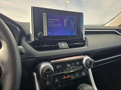 Used 2025 Toyota RAV4 XLE w/ Convenience Package image 23