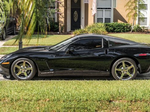 Used 2008 Chevrolet Corvette Coupe w/ Preferred Equipment Group RWD image 3