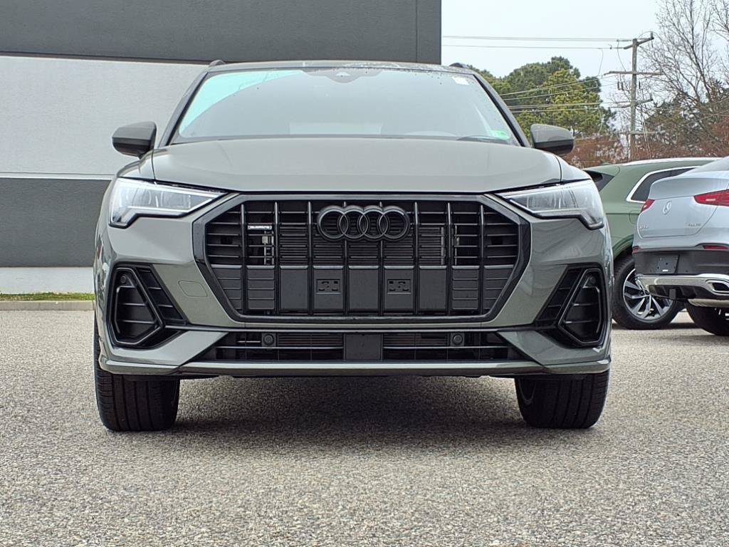 Used 2025 Audi Q3 2.0T Premium AWD/4WD image 2