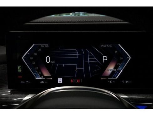 Used 2025 BMW i7 eDrive50 w/ Premium Package image 76