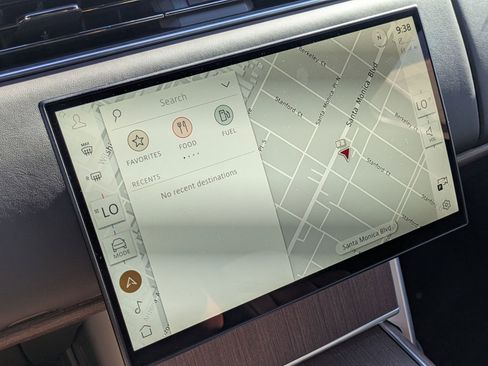 New 2026 Land Rover Range Rover Long Wheelbase SE image 21