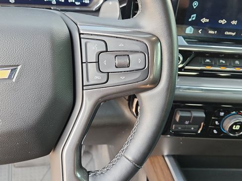 Used 2023 Chevrolet Silverado 1500 High Country w/ High Country Premium Package AWD/4WD image 17