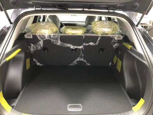 New 2026 Hyundai Kona SEL Premium image 8