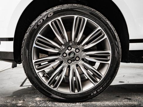 Used 2023 Land Rover Range Rover Velar R-Dynamic S image 13