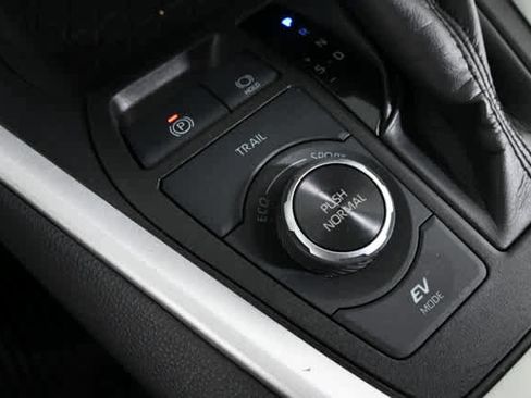 Used 2024 Toyota RAV4 XLE w/ Convenience Package image 29