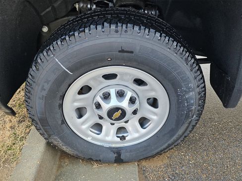 New 2025 Chevrolet Silverado 2500 W/T w/ WT Convenience Package image 4