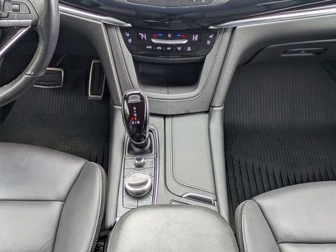 Certified 2024 Cadillac XT6 Sport w/ LPO, Floor Liner Package AWD/4WD image 21