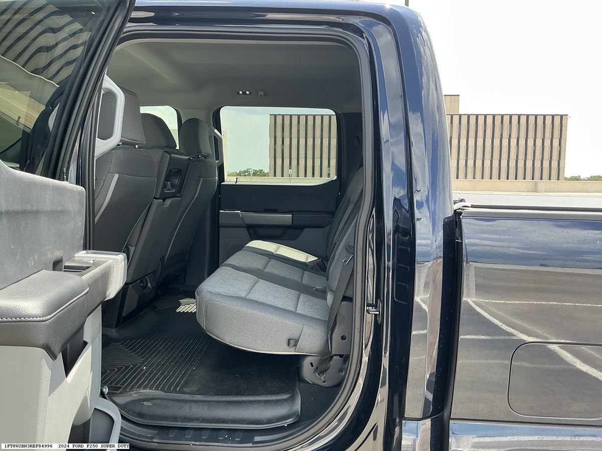Used 2024 Ford F250 XL w/ STX Appearance Package AWD/4WD image 9