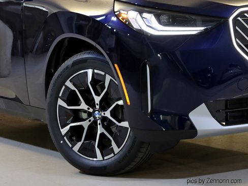 New 2026 BMW X3 xDrive30 w/ Premium Package image 3