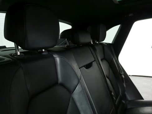 Used 2015 Porsche Macan S AWD/4WD image 21