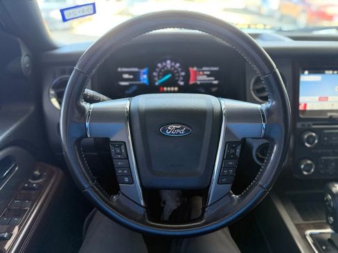 Used 2016 Ford Expedition EL Platinum image 30