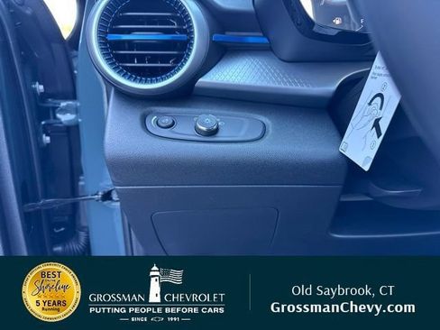 New 2026 Chevrolet Trax LS w/ LS Convenience Package FWD image 15
