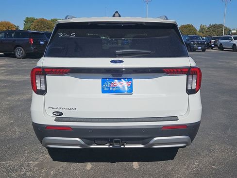 New 2026 Ford Explorer Platinum image 10