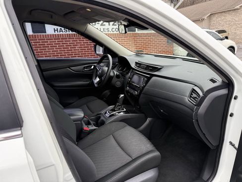 Used 2019 Nissan Rogue SV AWD/4WD image 22