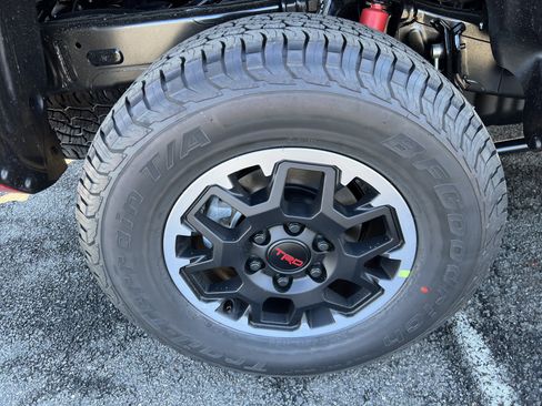 New 2026 Toyota Tacoma TRD Off-Road image 11