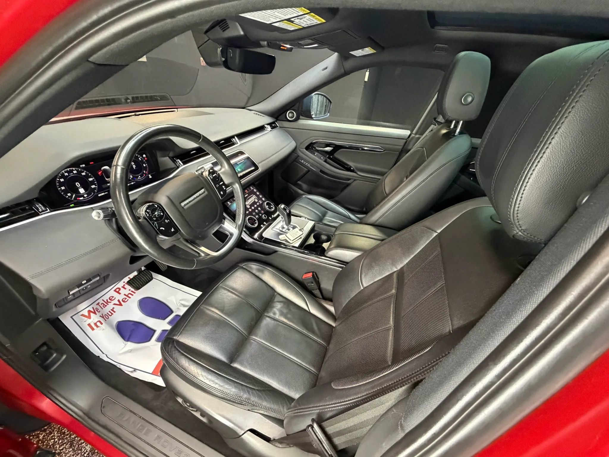 Used 2020 Land Rover Range Rover Evoque SE AWD/4WD image 11