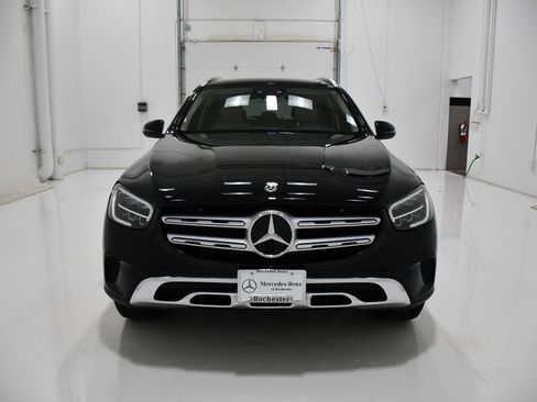 Used 2020 Mercedes-Benz GLC 300 4MATIC image 2