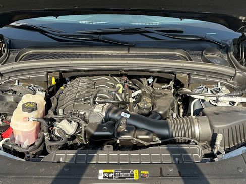 Used 2024 Jeep Grand Cherokee L Altitude image 7