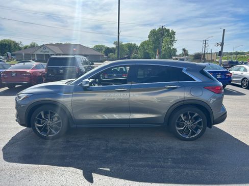 Used 2019 INFINITI QX50 Essential w/ Sensory Package AWD/4WD image 7