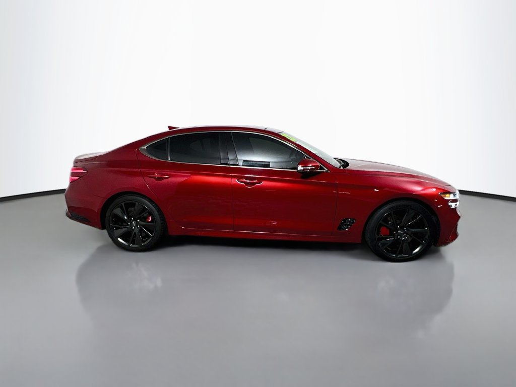 Used 2022 Genesis G70 3.3T RWD image 2