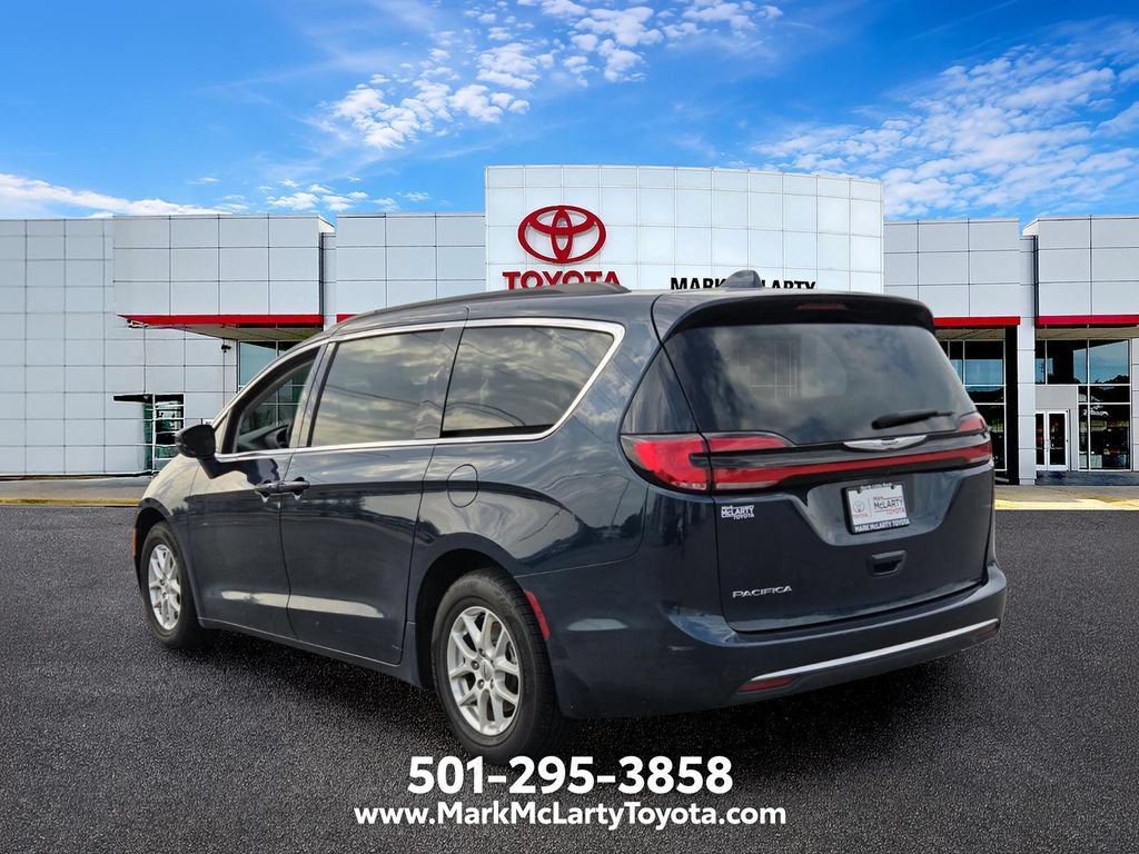 Used 2022 Chrysler Pacifica Touring-L FWD image 3