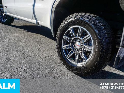 Used 2025 GMC Sierra 1500 AT4 w/ AT4 Preferred Package AWD/4WD image 16