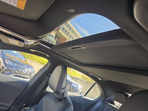 Used 2023 Mercedes-Benz C 300 C 300 image 16