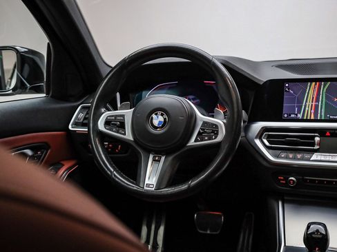 Used 2022 BMW 330i Sedan w/ M Sport Package image 16