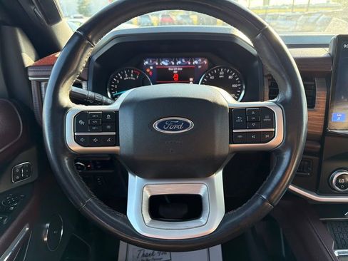 Used 2024 Ford Expedition Limited AWD/4WD image 25