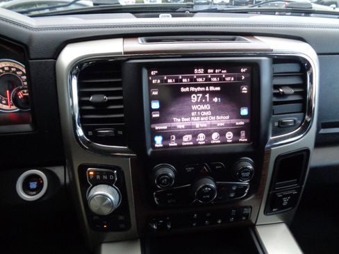 Used 2014 RAM 1500 Laramie w/ Convenience Group image 23